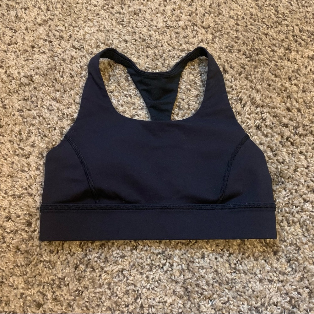 Lululemon sports bra